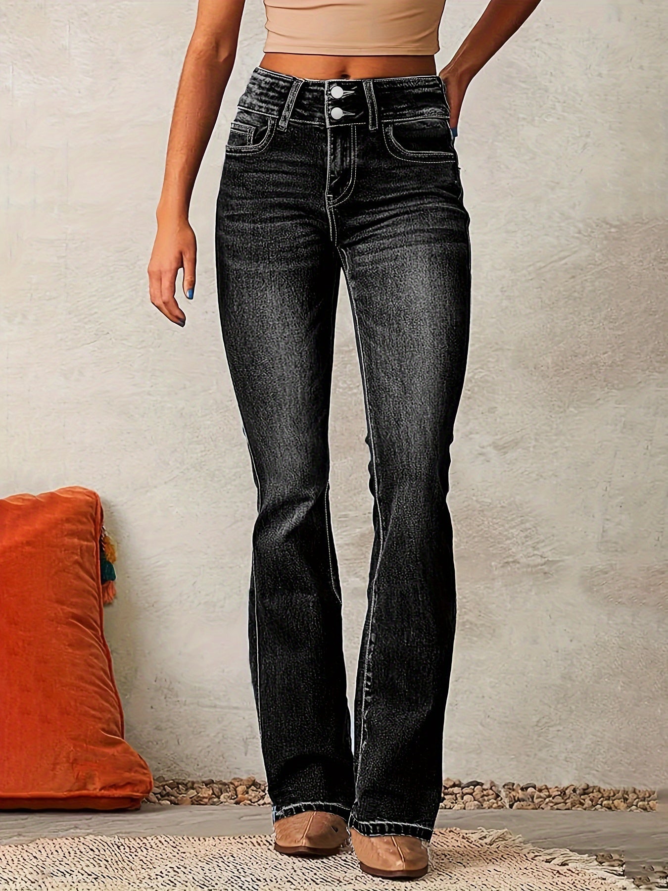 LISA | HØJTALJEDE DAME FLARED JEANS TIL FORÅRET