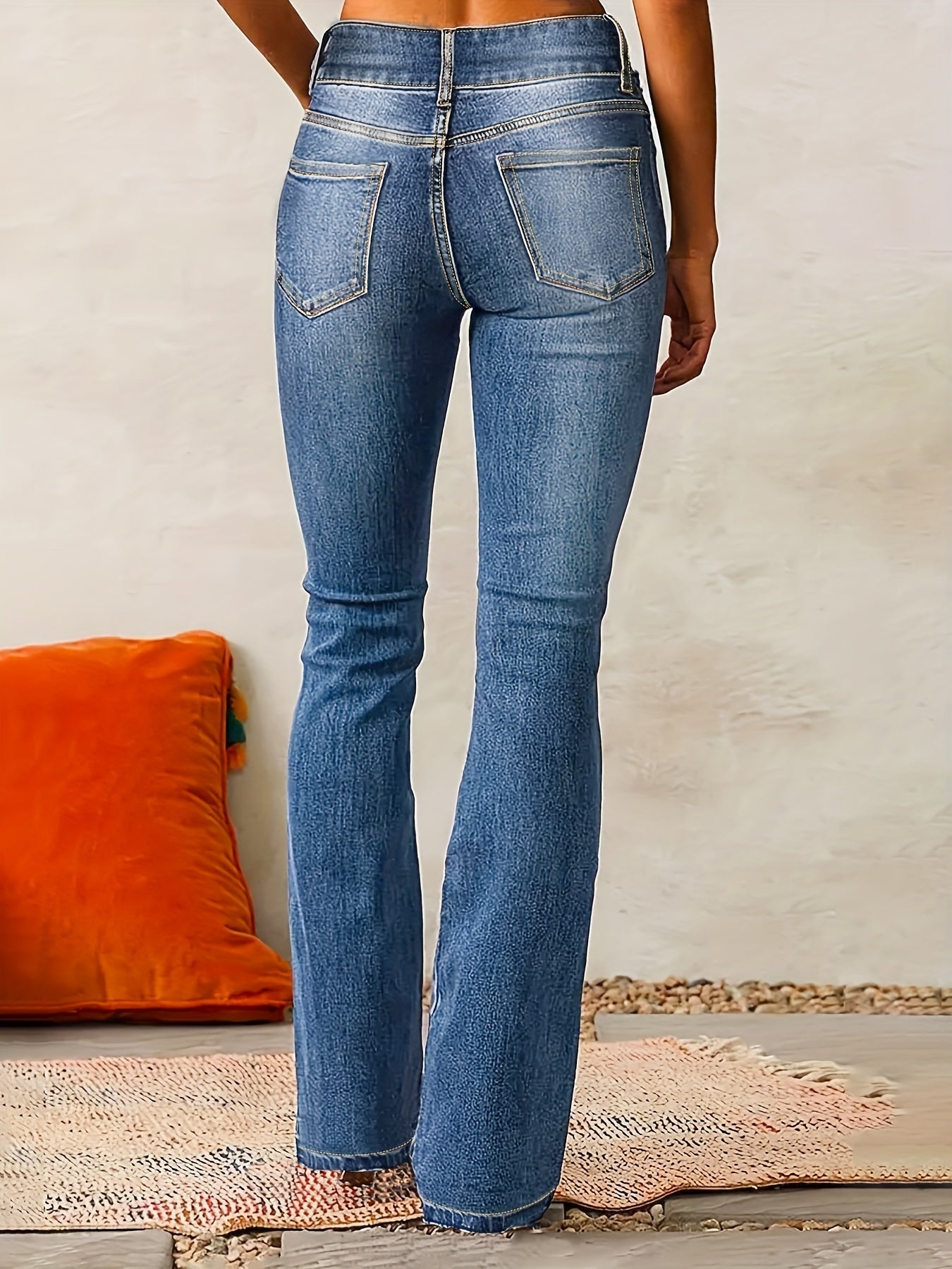 LISA | HØJTALJEDE DAME FLARED JEANS TIL FORÅRET