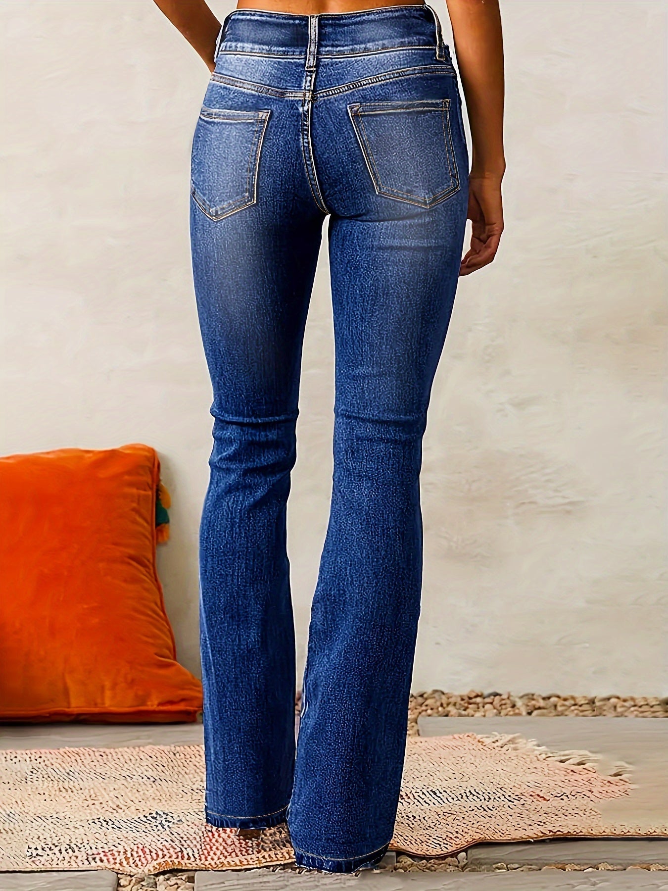 LISA | HØJTALJEDE DAME FLARED JEANS TIL FORÅRET