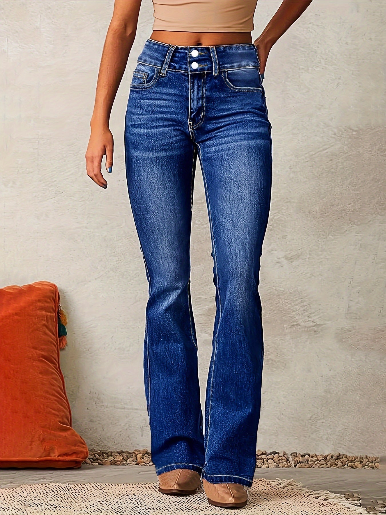 LISA | HØJTALJEDE DAME FLARED JEANS TIL FORÅRET